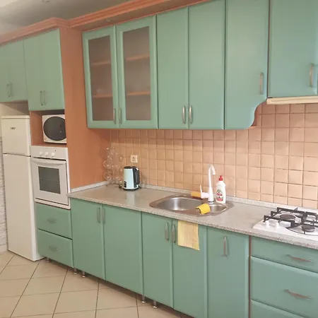центр з кондиціонером 6 місць Мукачево